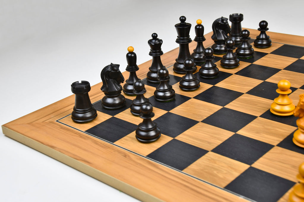 Combo Of 1950 Reproduced Dubrovnik Bobby Fischer Chessmen Version 3.0 In Ebonized & Antiqued Boxwood - 3.7" King With Chess Board